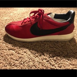 Nike Roshe Cortez Size 11.5